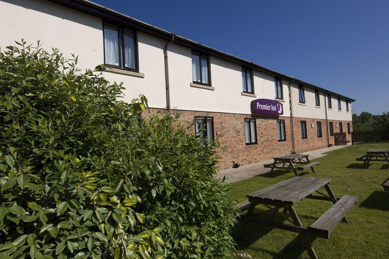 Premier Inn Premier Inn Silverstone Syresham ภายนอก รูปภาพ