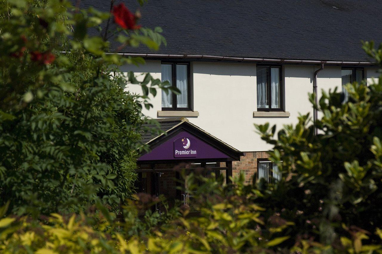 Premier Inn Premier Inn Silverstone Syresham ภายนอก รูปภาพ