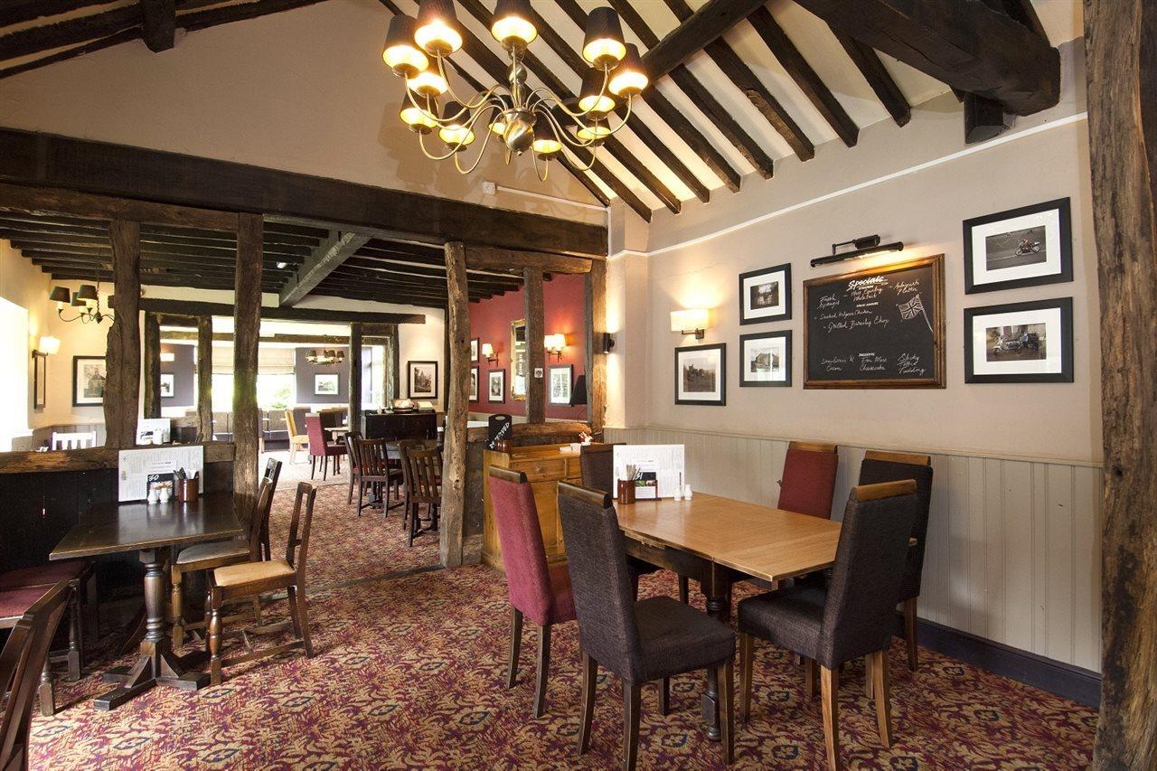 Premier Inn Premier Inn Silverstone Syresham ภายนอก รูปภาพ