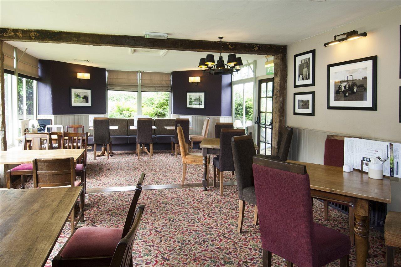 Premier Inn Premier Inn Silverstone Syresham ภายนอก รูปภาพ
