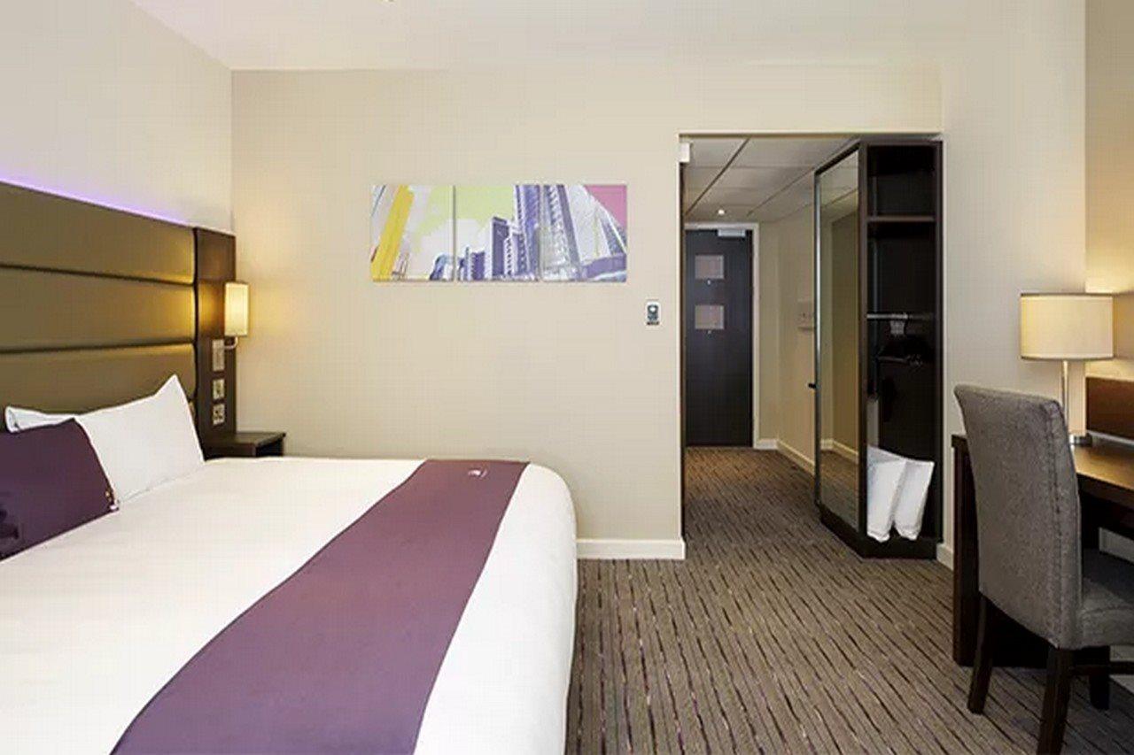 Premier Inn Premier Inn Silverstone Syresham ภายนอก รูปภาพ