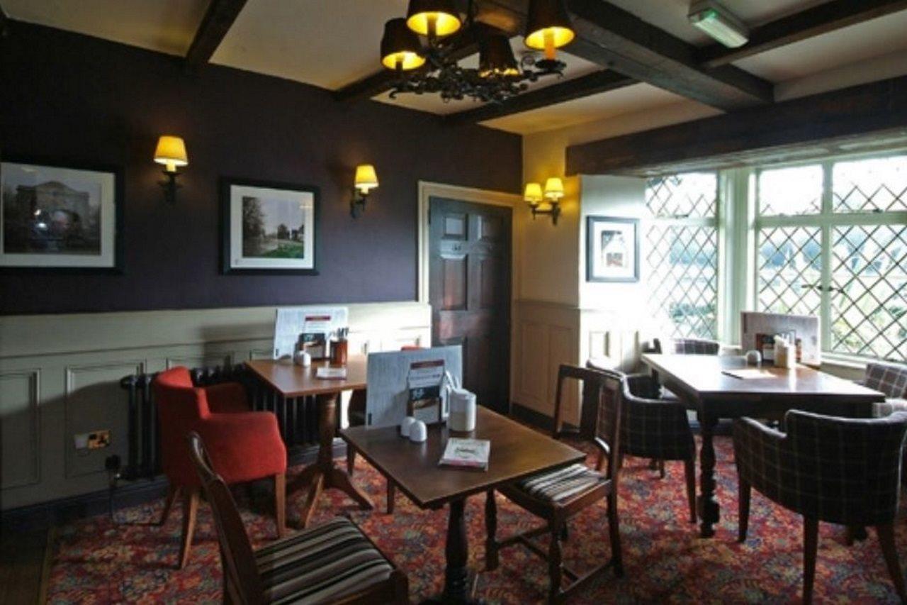 Premier Inn Premier Inn Silverstone Syresham ภายนอก รูปภาพ