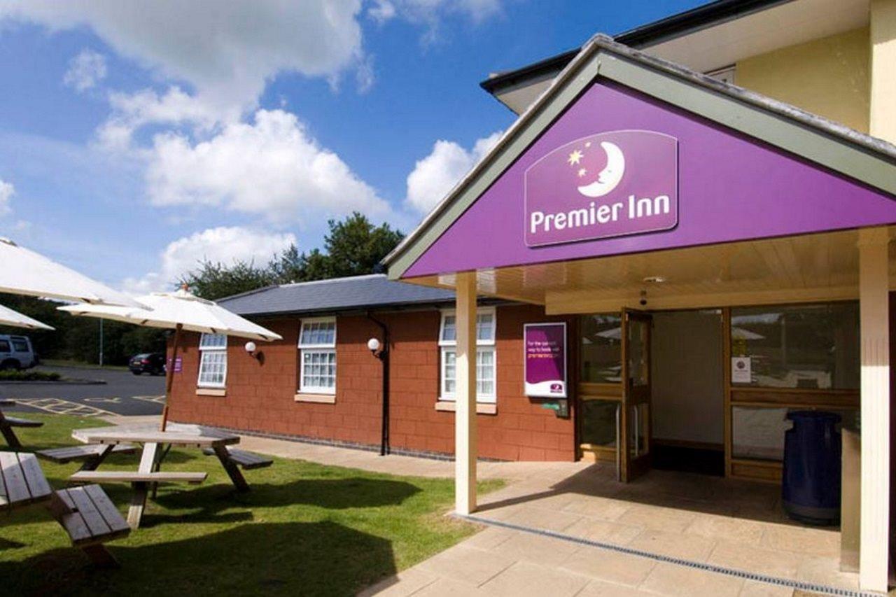 Premier Inn Premier Inn Silverstone Syresham ภายนอก รูปภาพ